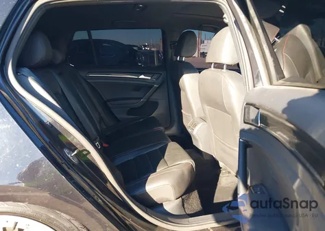 2015 Volkswagen Golf Gti 2.0T Autobahn 4-Door z USA, uszkodzony, nr VIN 3VW4T7AU9FM002710